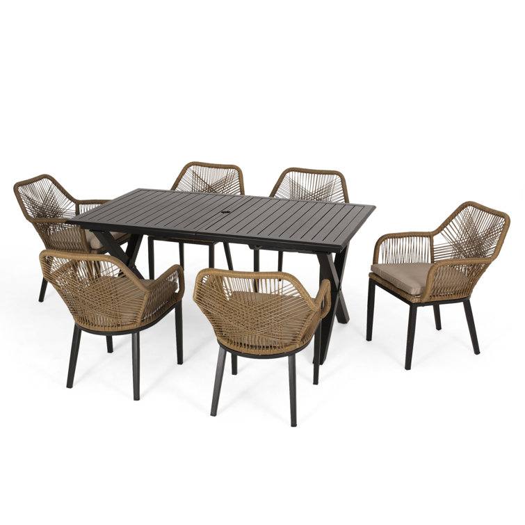 Dobbies garden dining online sets